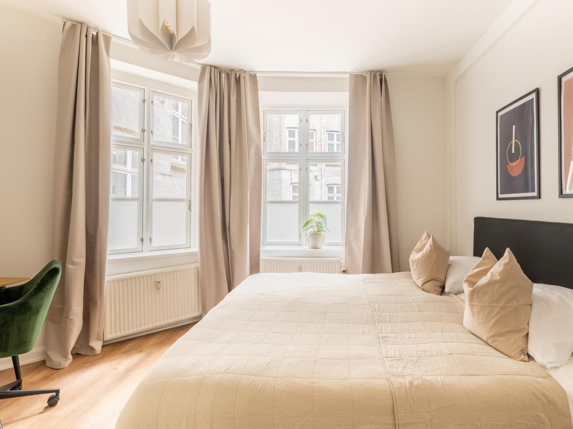 Sanders Noble - Fantastic 4-Bdr Apt In The Capital København Eksteriør bilde