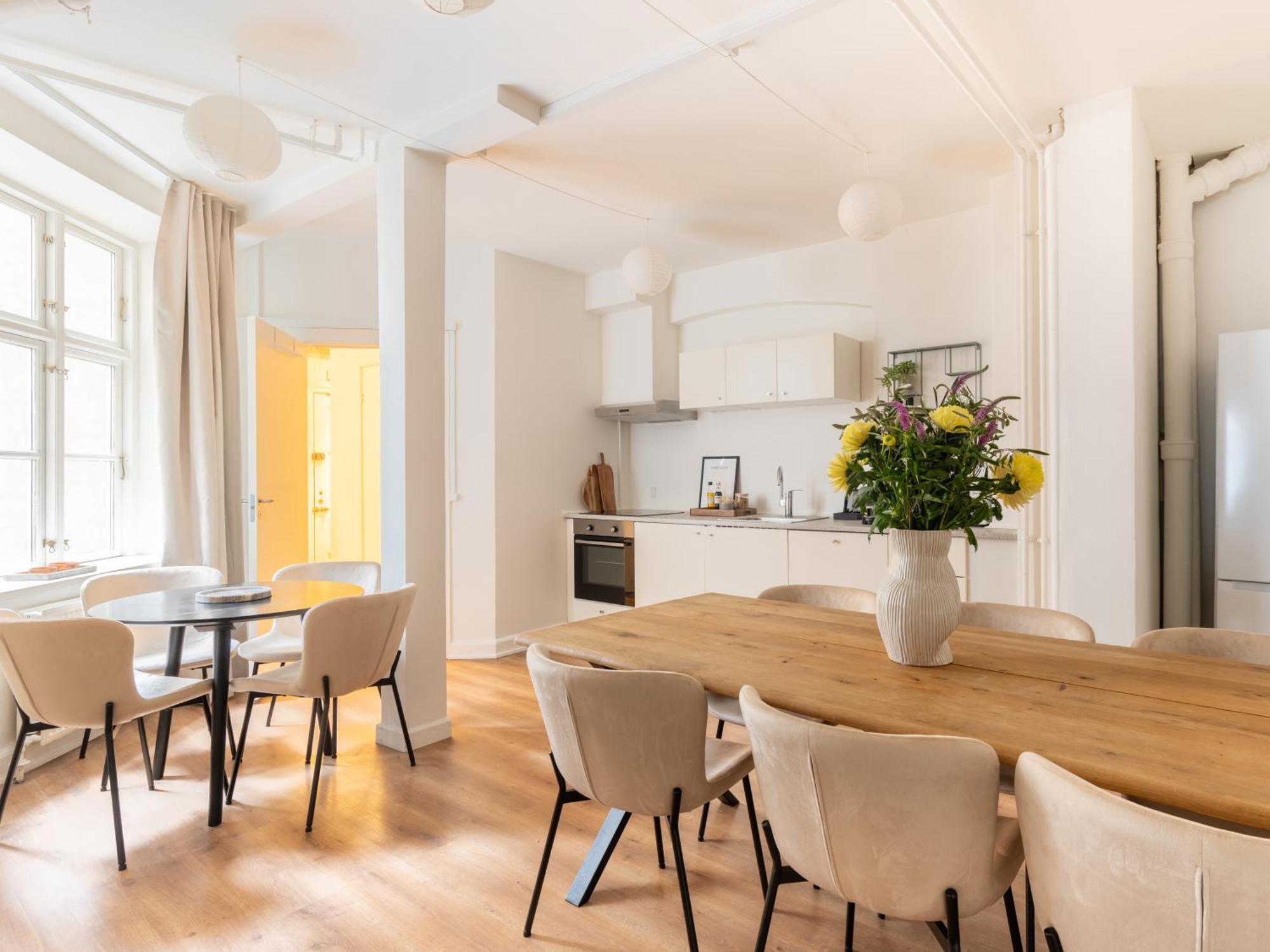 Sanders Noble - Fantastic 4-Bdr Apt In The Capital København Eksteriør bilde
